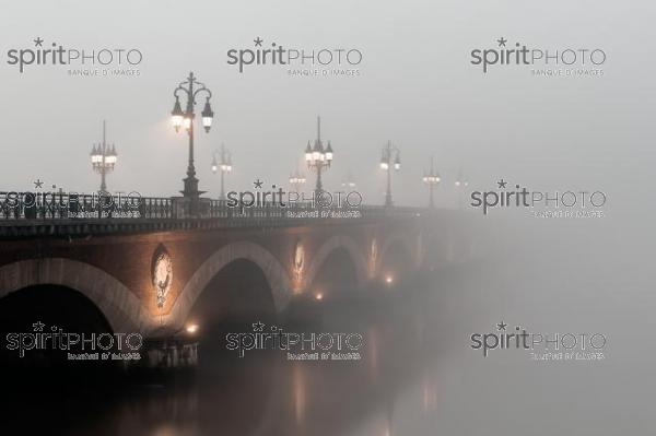 Pont de Pierre-Bordeaux (AB_00160.jpg)