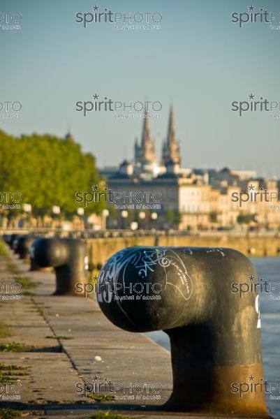 Quais de Bordeaux (AT_00001.jpg)