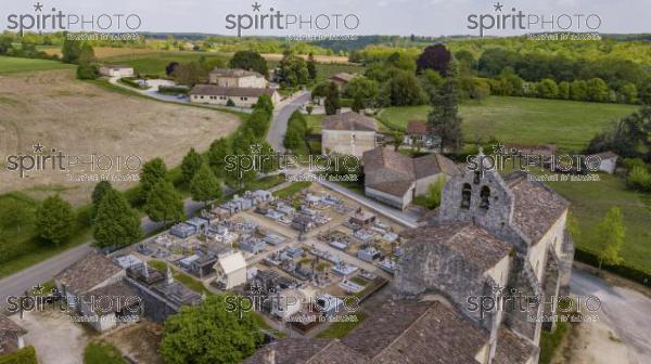 Aerial view of a church and cemetery in the French countryside, Rimons, Gironde (BWP_00046.jpg)