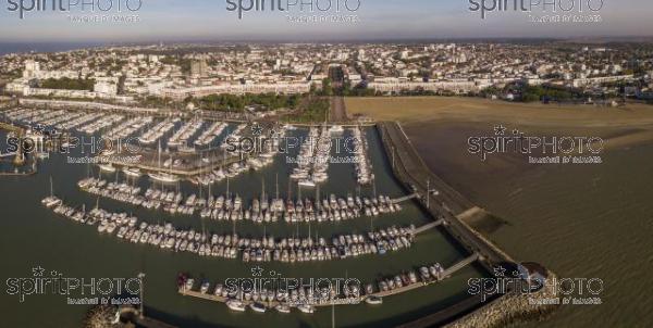 Aerial view Royan in France, department Charente Maritime (BWP_00419.jpg)