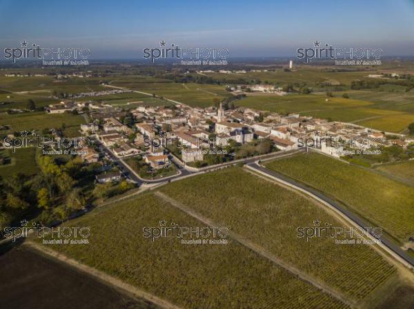 Saint Estephe village, situated along the wine route of Saint Estephe in the Bordeaux region (BWP_00510.jpg)