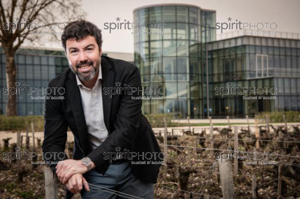 FRANCE, GIRONDE, PAUILLAC, JEAN-CHARLES CAZES, CHATEAU LYNCH-BAGES, ARCHITECTE AMÉRICAIN CHIEN CHUNG PEI, GRAND CRU CLASSE PAUILLAC, MEDOC, VIGNOBLE BORDELAIS (Cephas_220413_12.jpg)