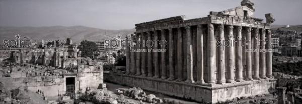 Liban-Temple de Bacchus-Baalbeck (JBNADEAU_00593.jpg)