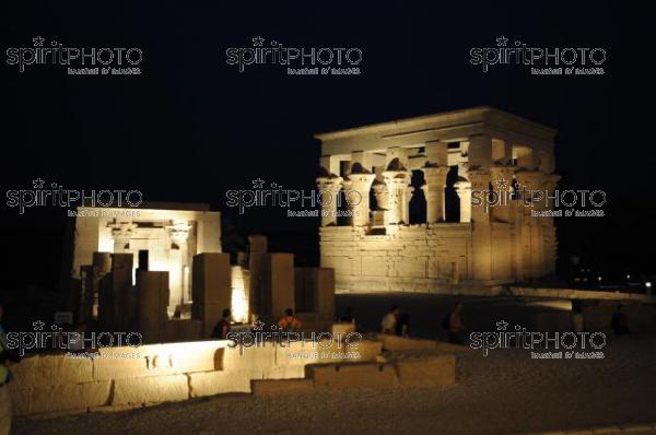 Egypte-Temple de Philae (JBNADEAU_00786.jpg)