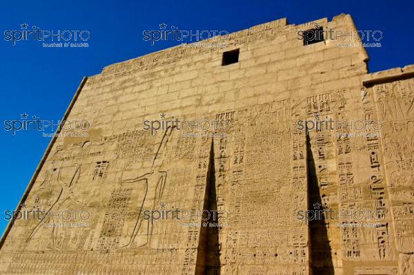 Egypte-Temple Medinet Habou (JBNADEAU_00813.jpg)