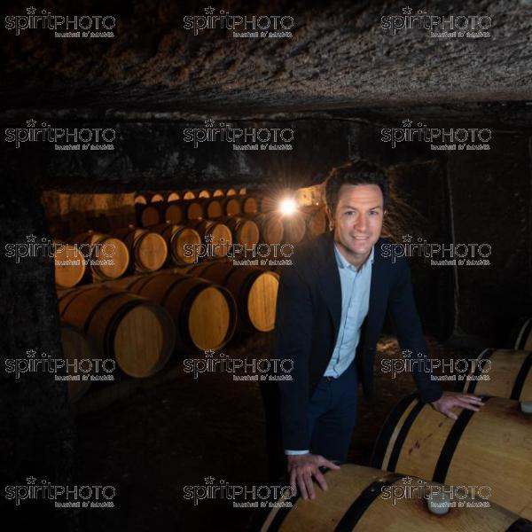 GIRONDE (33), SAINT-EMILION, PORTRAIT DE MATHIEU CUVELIER, CHATEAU CLOS FOURTET, AOC SAINT-ÉMILION GRAND CRU, CLASSÉ PREMIER GRAND CRU CLASSÉ B, VIGNOBLE BORDELAIS // FRANCE, GIRONDE (33), SAINT-EMILION, PORTRAIT OF MATHIEU CUVELIER, CHATEAU CLOS FOURTET, AOC SAINT-EMILION GRAND CRU, CLASS PREMIER GRAND CRU CLASS B, BORDEAUX VINEYARD (JBN_4462.jpg)