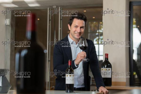 GIRONDE (33), SAINT-EMILION, PORTRAIT DE MATHIEU CUVELIER, CHATEAU CLOS FOURTET, AOC SAINT-ÉMILION GRAND CRU, CLASSÉ PREMIER GRAND CRU CLASSÉ B, VIGNOBLE BORDELAIS // FRANCE, GIRONDE (33), SAINT-EMILION, PORTRAIT OF MATHIEU CUVELIER, CHATEAU CLOS FOURTET, AOC SAINT-EMILION GRAND CRU, CLASS PREMIER GRAND CRU CLASS B, BORDEAUX VINEYARD (JBN_4491.jpg)