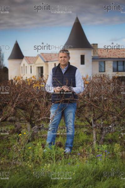 GIRONDE (33), SAINT-ESTEPHE, PORTRAIT DE PASCAL FRICARD CHÂTEAU TOUR SAINT FORT, AOC MEDOC, SAINT-ESTEPHE, VIGNOBLE BORDELAIS // FRANCE, GIRONDE (33), SAINT-ESTEPHE, PORTRAIT OF PASCAL FRICARD CHÂTEAU TOUR SAINT FORT, AOC MEDOC, SAINT-ESTEPHE, BORDEAUX VINEYARD (JBN_4576.jpg)